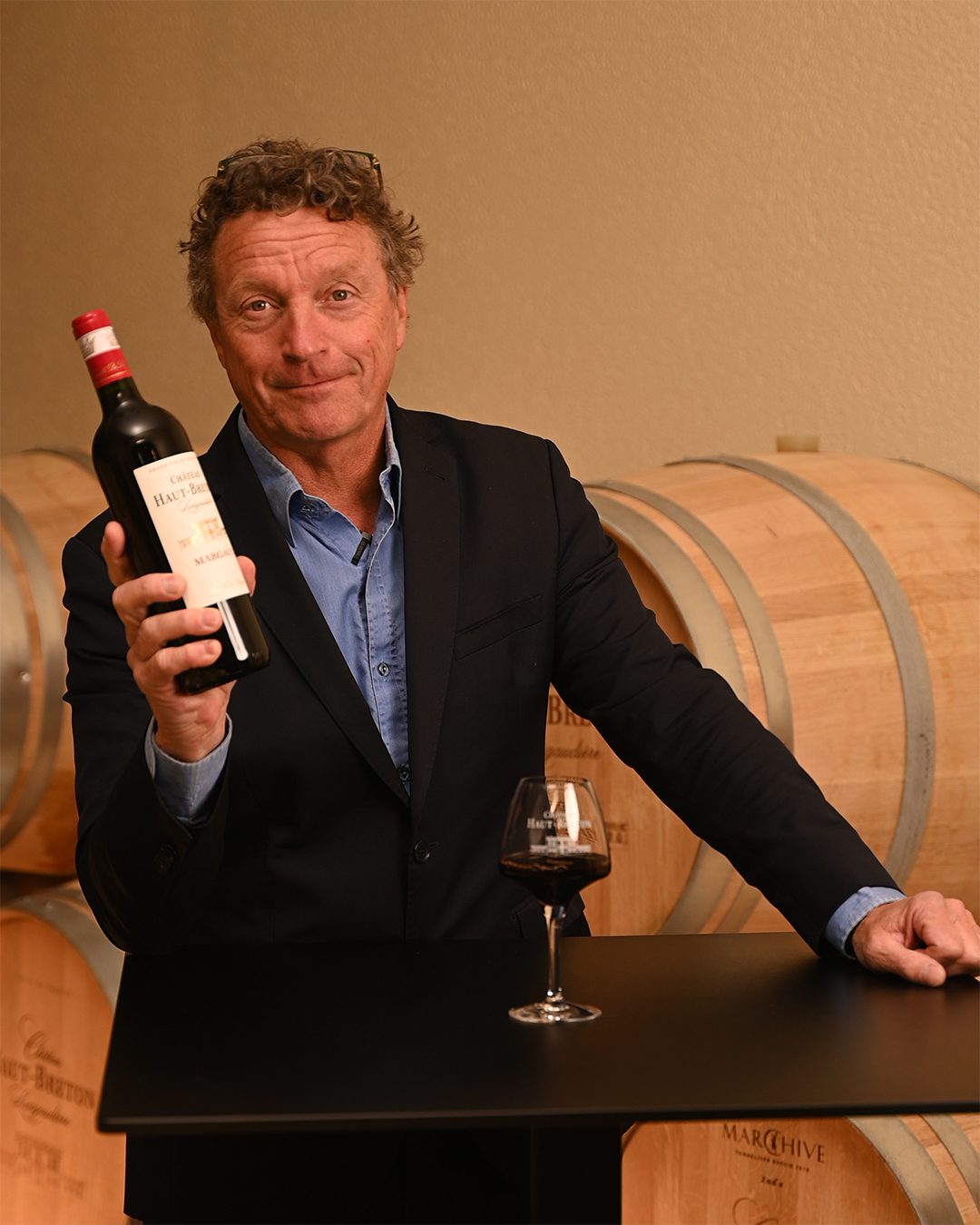 Portrait of Jean-Michel Garcion, veteran kosher Bordeaux winemaker at Château Haut-Breton Larigaudière